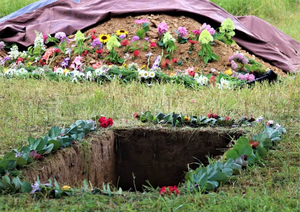 burial-rituals-heritage-acres-memorial-sanctuary